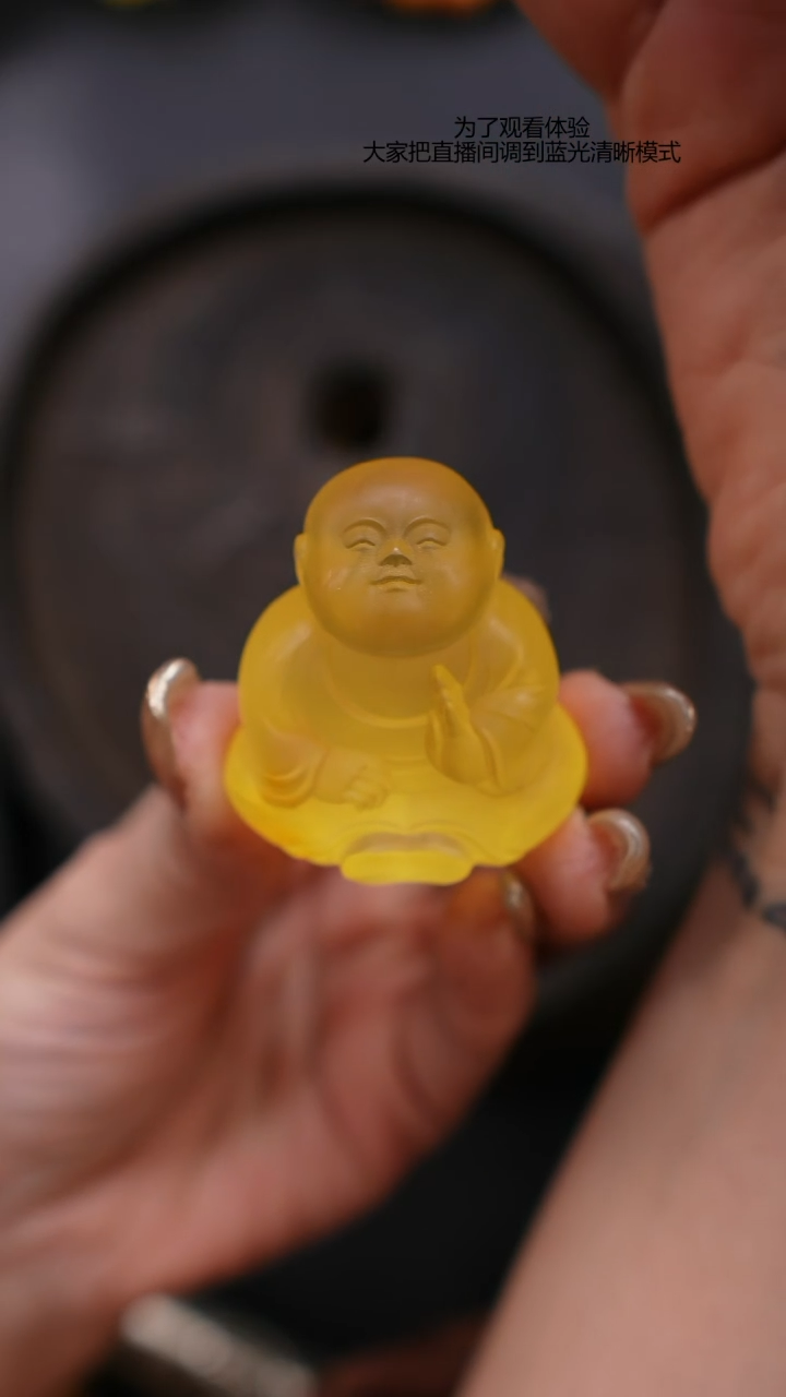 【闪购商品】琥珀裸石未镶嵌佛公