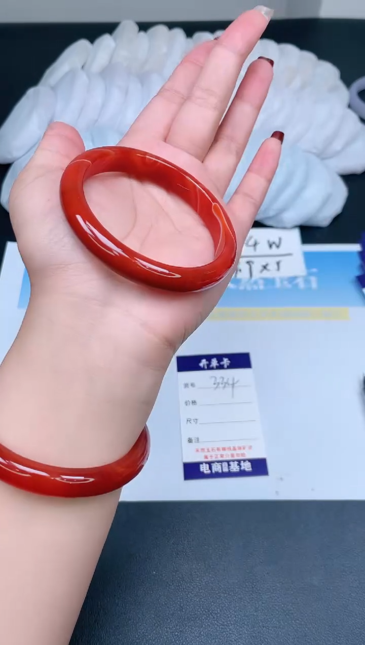 【闪购商品】石英质玉手镯未镶嵌334-58.8