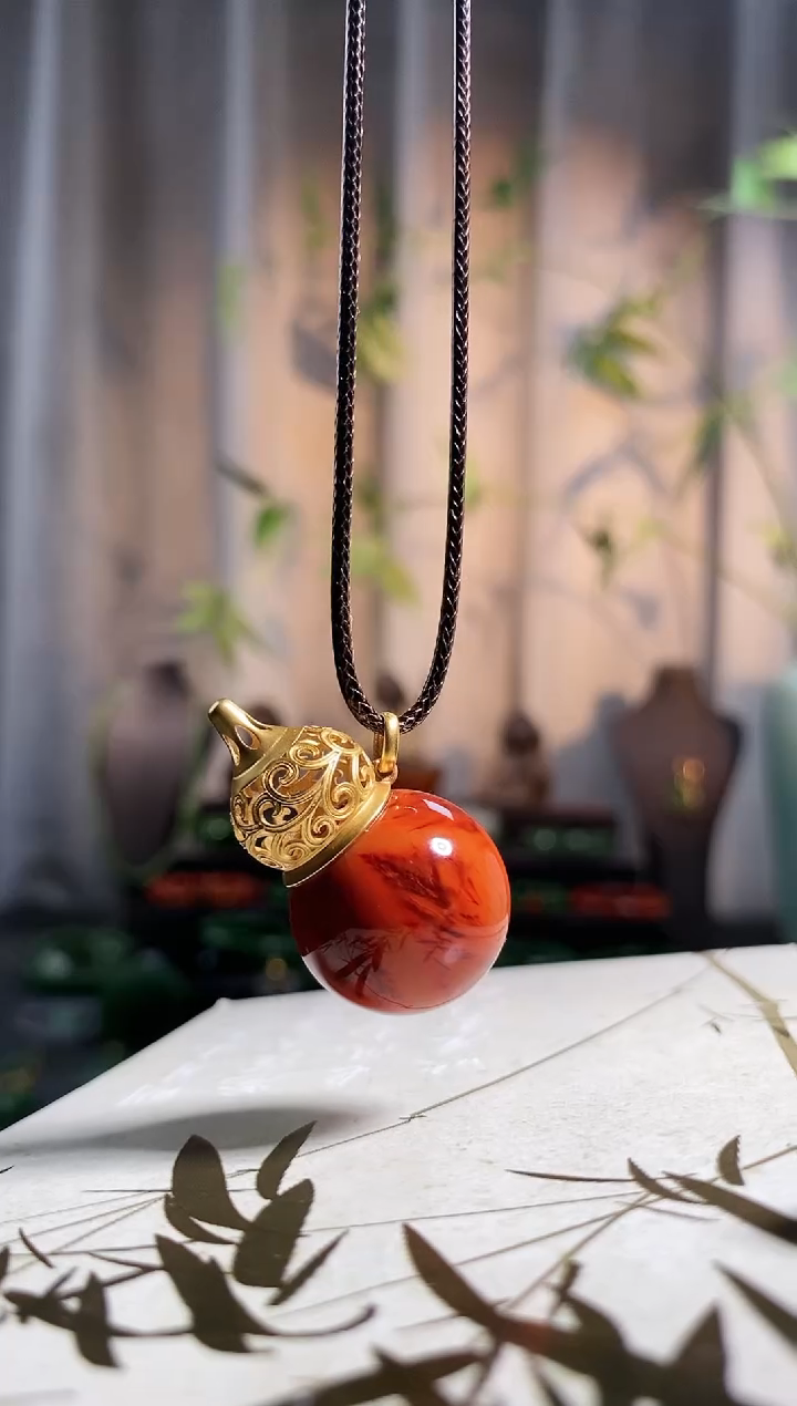 【闪购商品】南红玛瑙颈饰18K金镶嵌，原矿南红，火焰纹，葫芦（福禄）