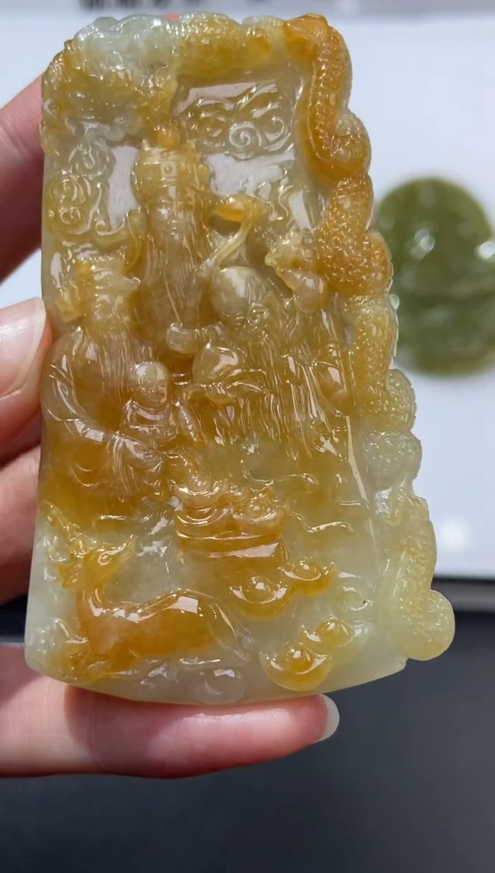 未镶嵌挂件翡翠373674     多人 