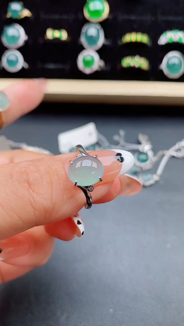 【闪购商品】翡翠戒指银S925镶嵌085050