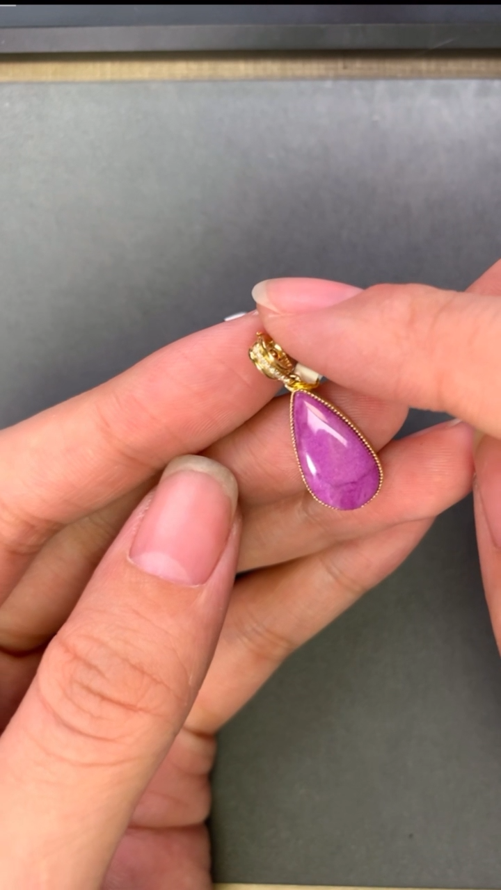 【闪购商品】苏纪石（舒俱来）吊坠(不含链)18K金镶嵌1