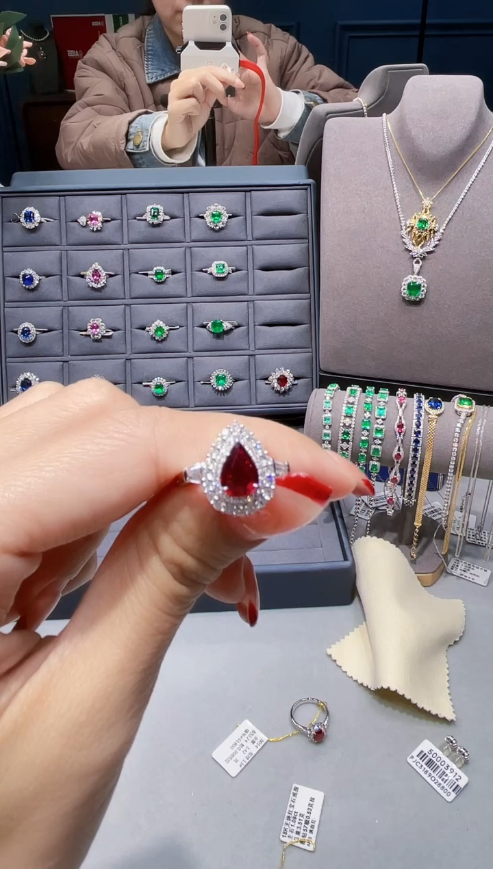 【闪购商品】红宝石戒指18K金镶嵌1.12克拉 无烧