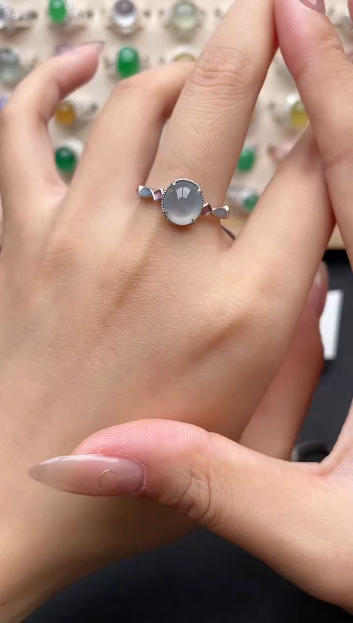 【闪购商品】翡翠戒指银S925镶嵌一物一证一礼盒