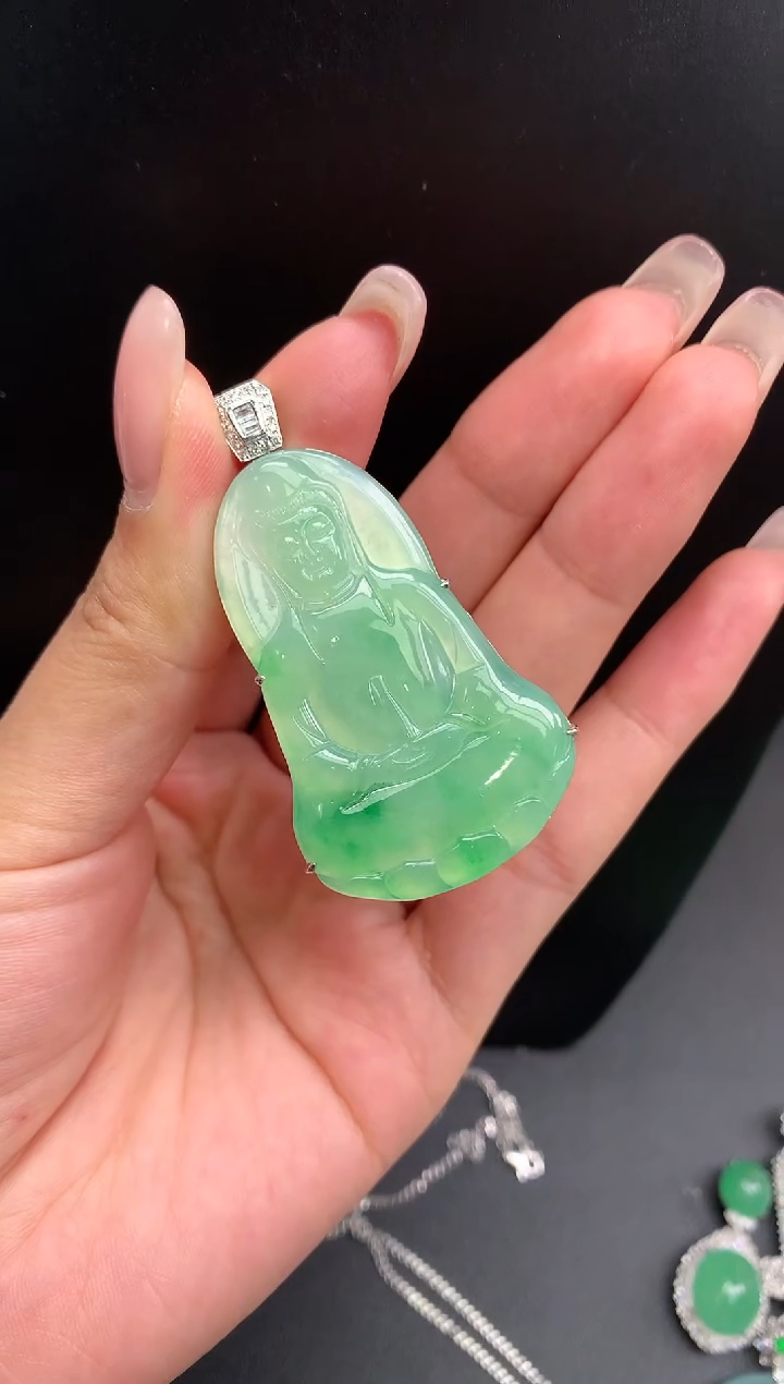 【闪购商品】翡翠颈饰18K金镶嵌观音1155