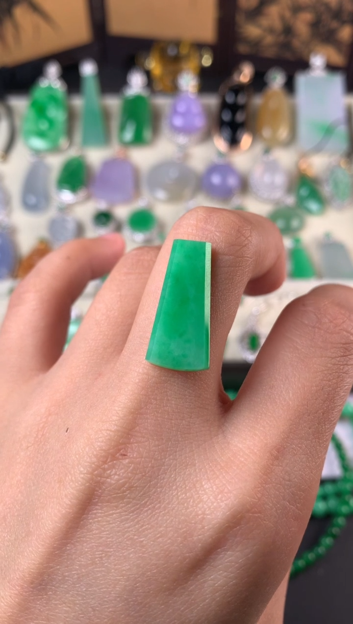 未镶嵌定制翡翠裸石（镶嵌定制）