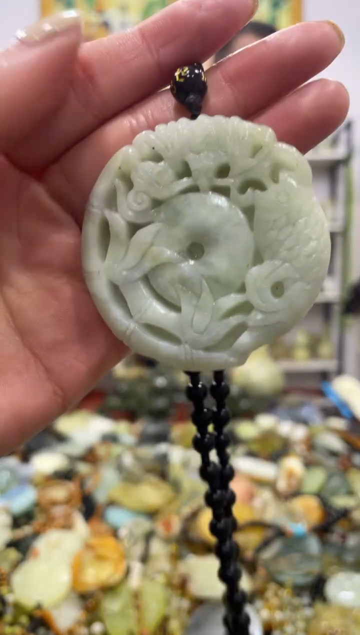 【闪购商品】岫玉吊坠未镶嵌              