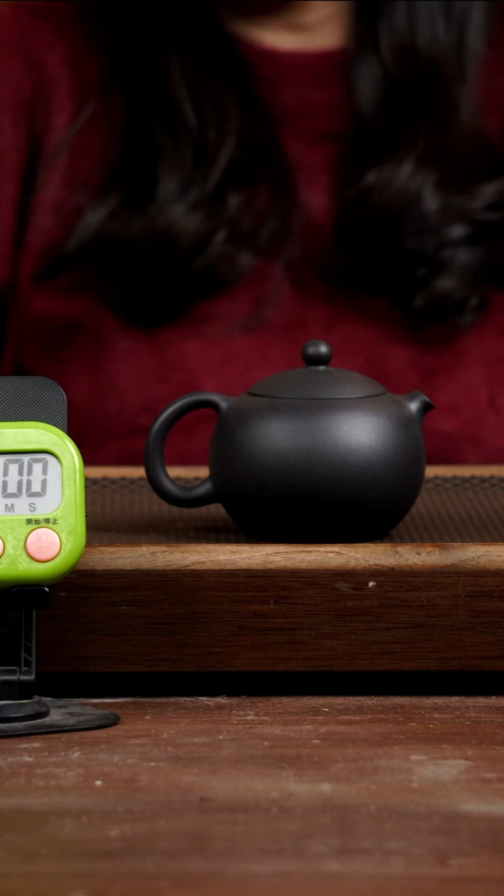 茶壶紫砂有****飞老红泥焐灰西施240CC