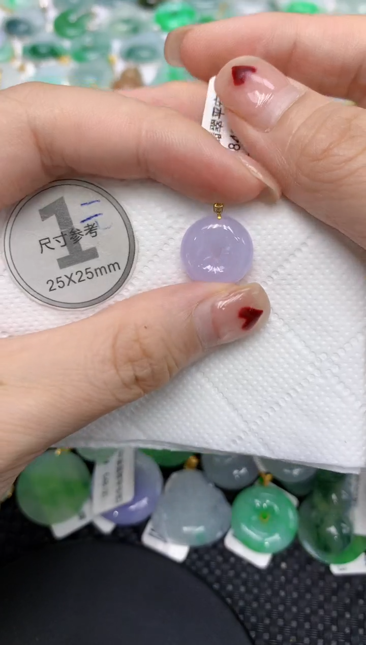 翡翠18K金镶嵌颈饰111111