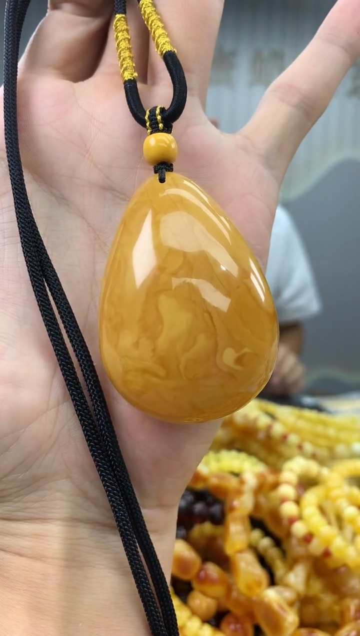 裸石蜜蜡未镶嵌吊坠
