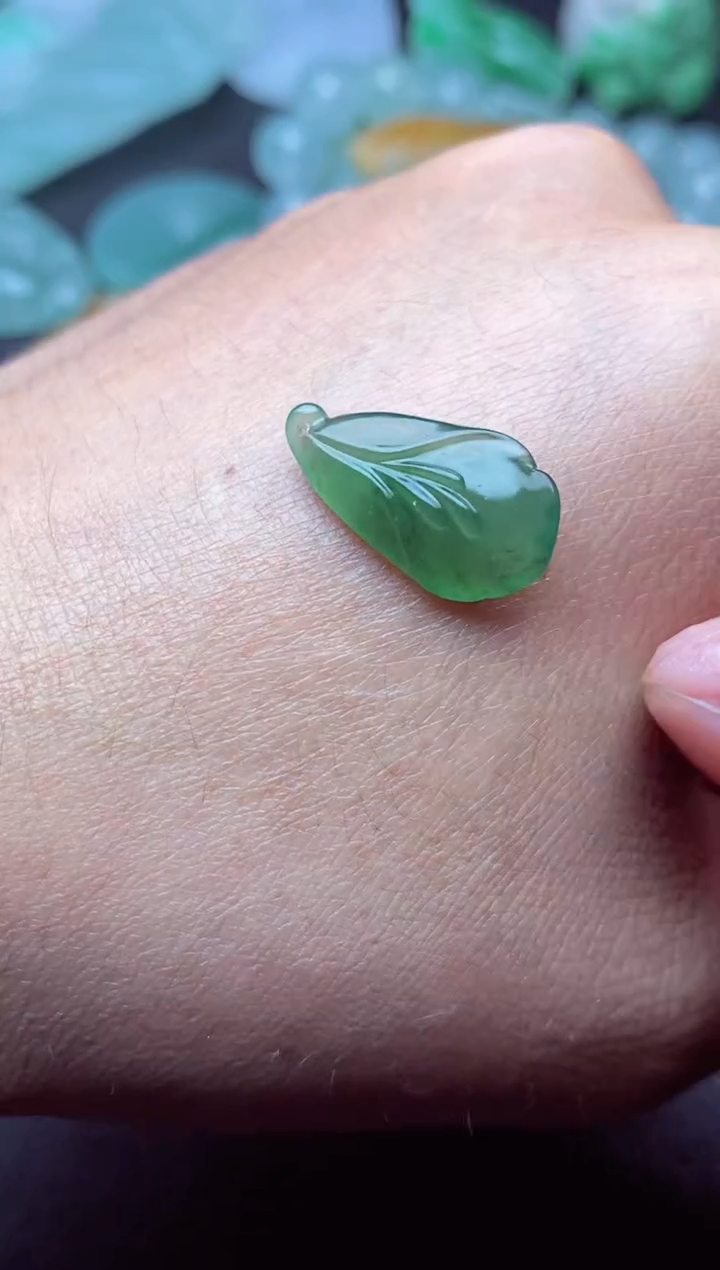 定制翡翠未镶嵌翡翠