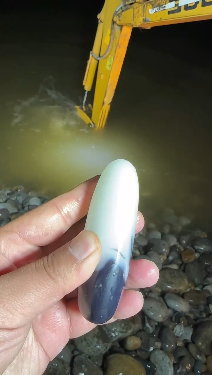 未镶嵌和田玉（糖玉）珠宝奇石1