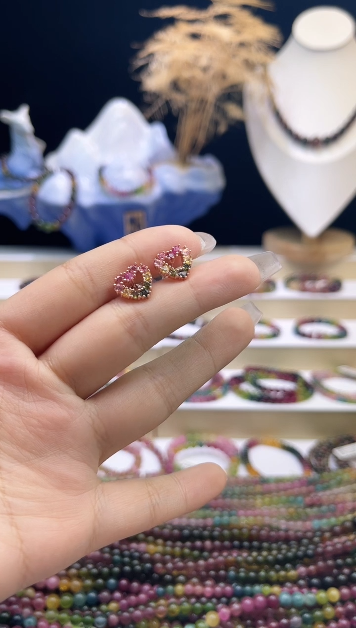 【闪购商品】碧玺/银S925镶嵌爱心耳钉