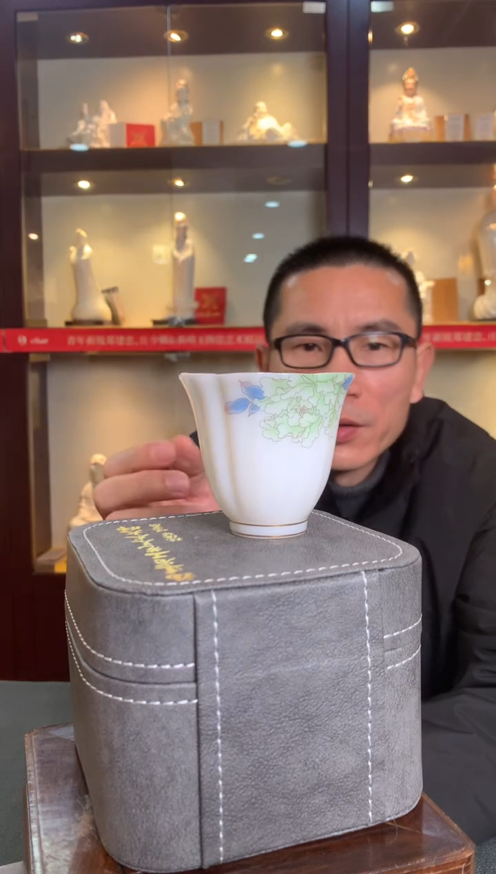 【闪购商品】杯德化白瓷 花瓣杯