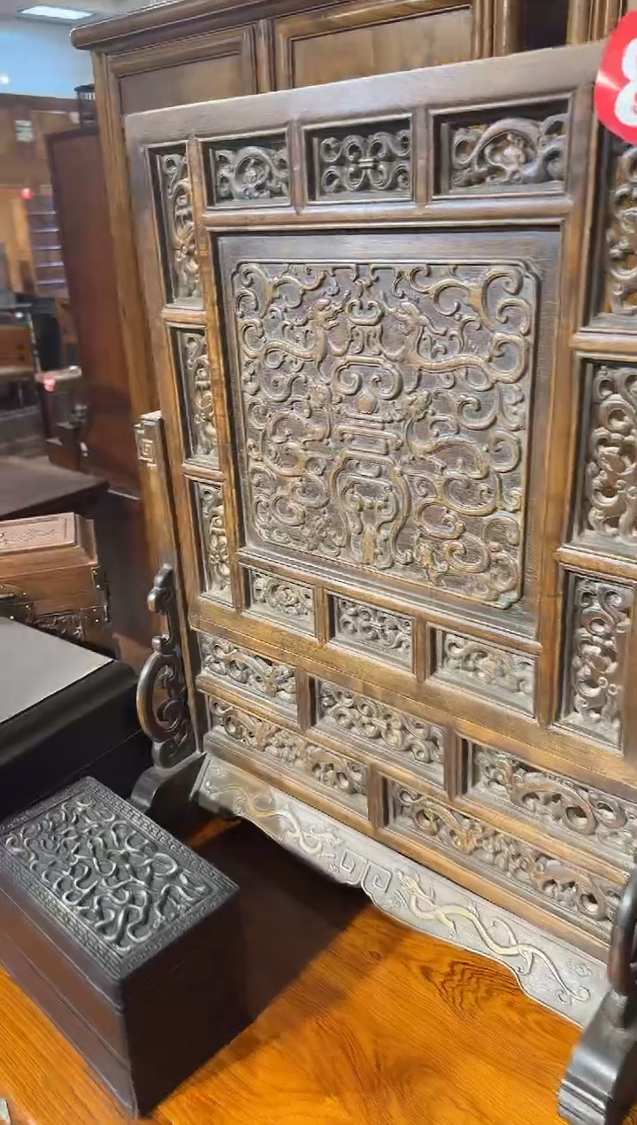 【闪购商品】木木艺黄花梨雕刻龙纹屏风1000.888888