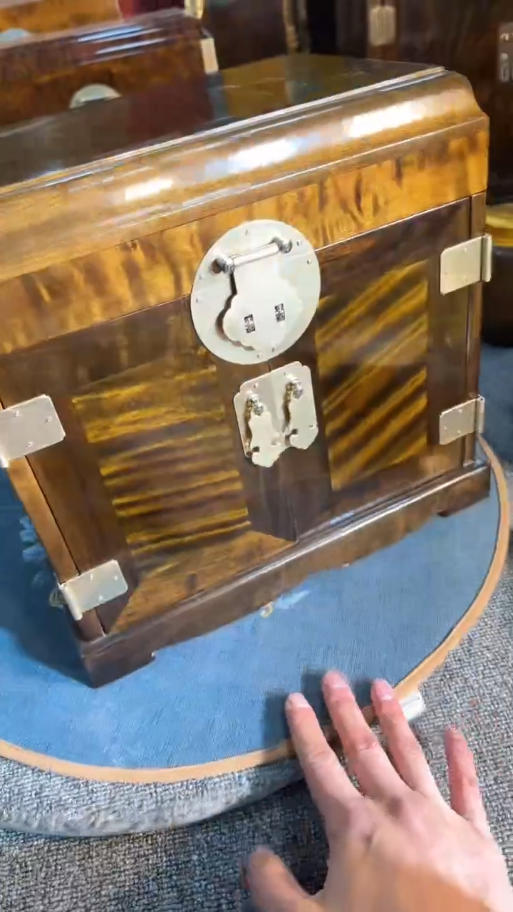 【闪购商品】乌木类成套家具阴沉木 官皮箱s44