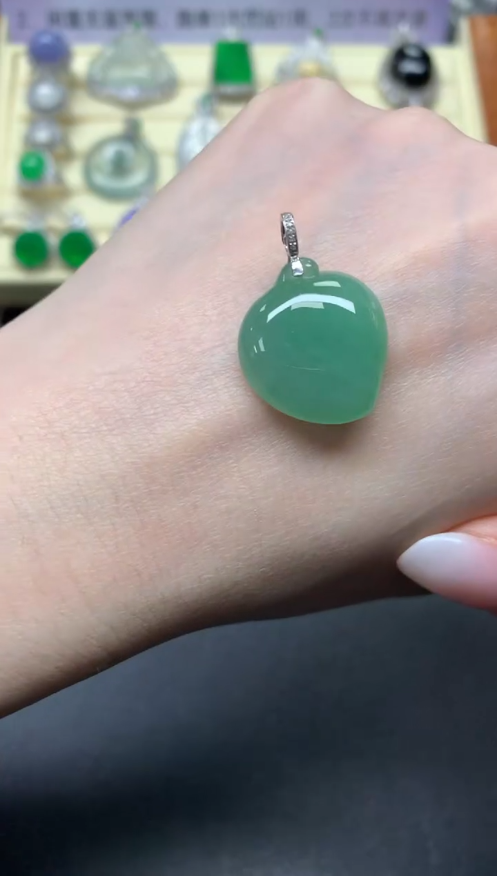 【闪购商品】翡翠吊坠(不含链)18K金镶嵌吊坠|1200+120