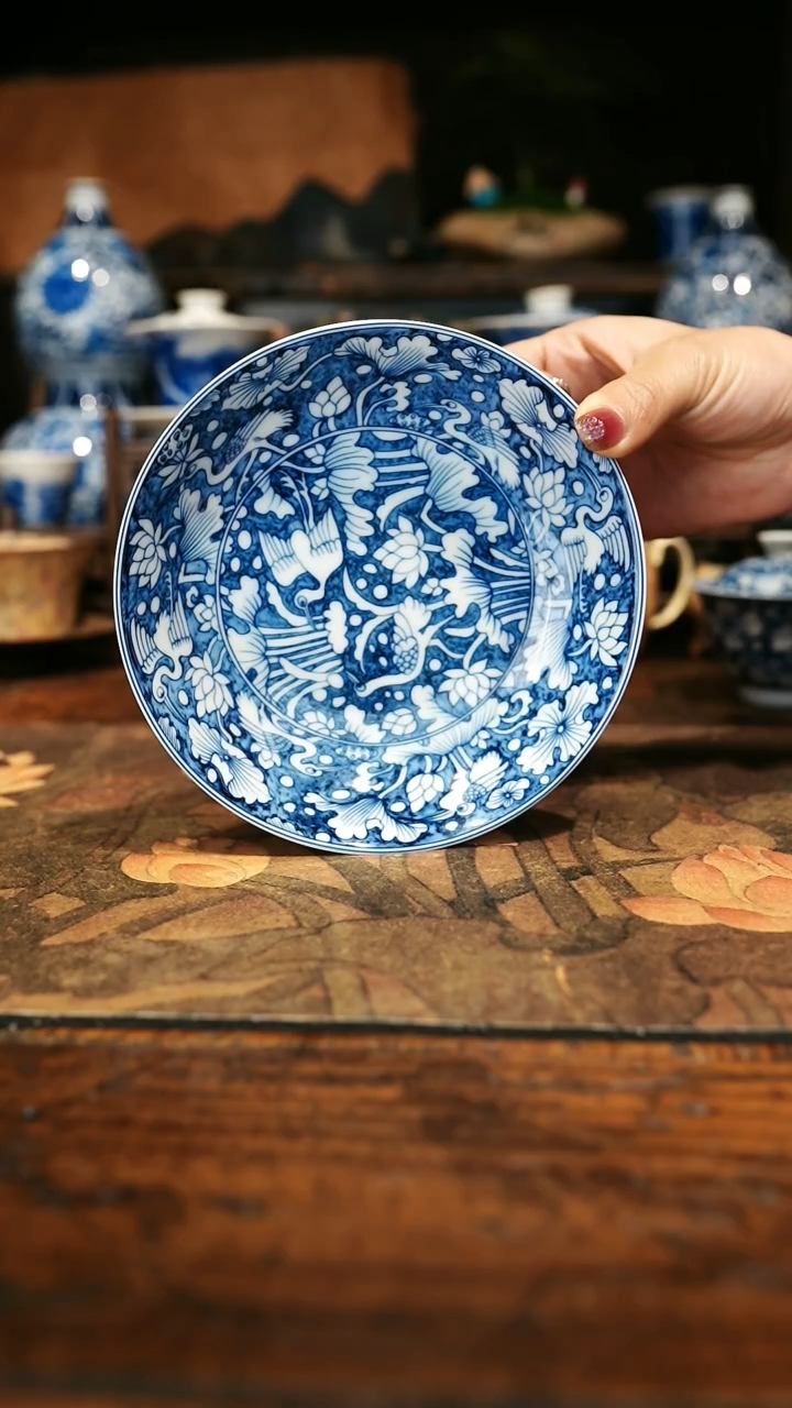 【闪购商品】陶瓷青花一路连科壶承