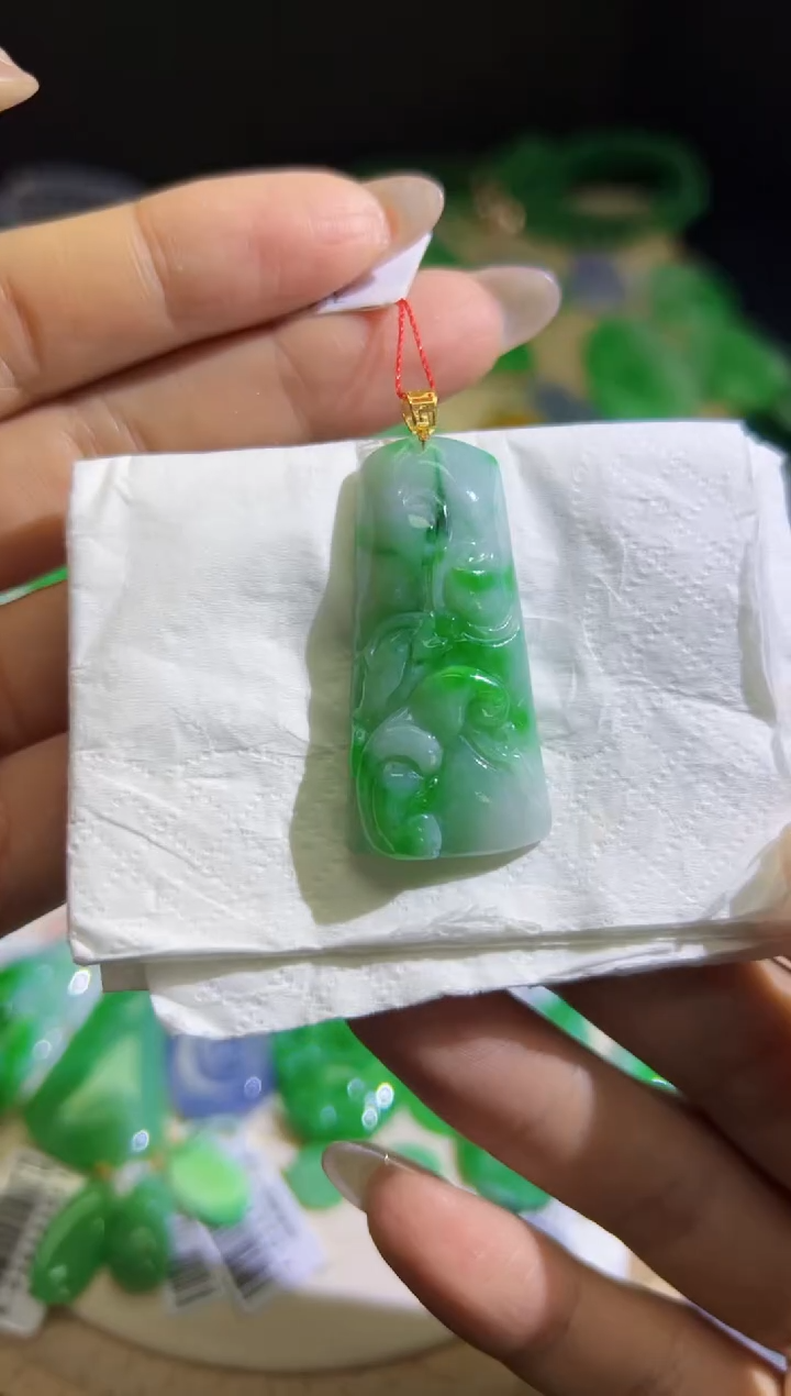 【闪购商品】翡翠颈饰18K金镶嵌 Q缅料A货翡翠/支持复检/一件
