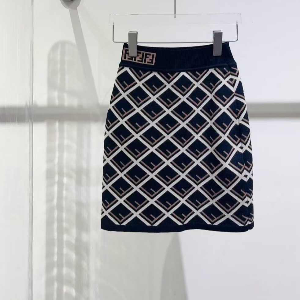 99新 FENDI/芬迪 双双臻选/vv01271/芬迪半身裙/38码