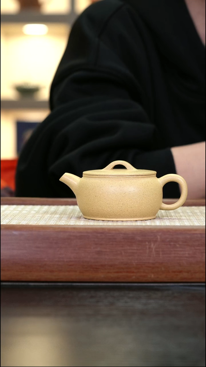 茶壶紫砂XJ   本绿  扁鼓   150cc