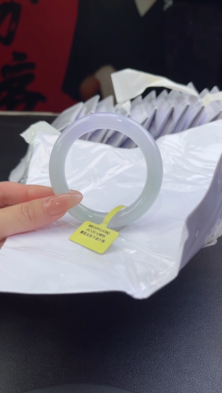 【闪购商品】翡翠手镯（圆镯）未镶嵌翡翠手镯