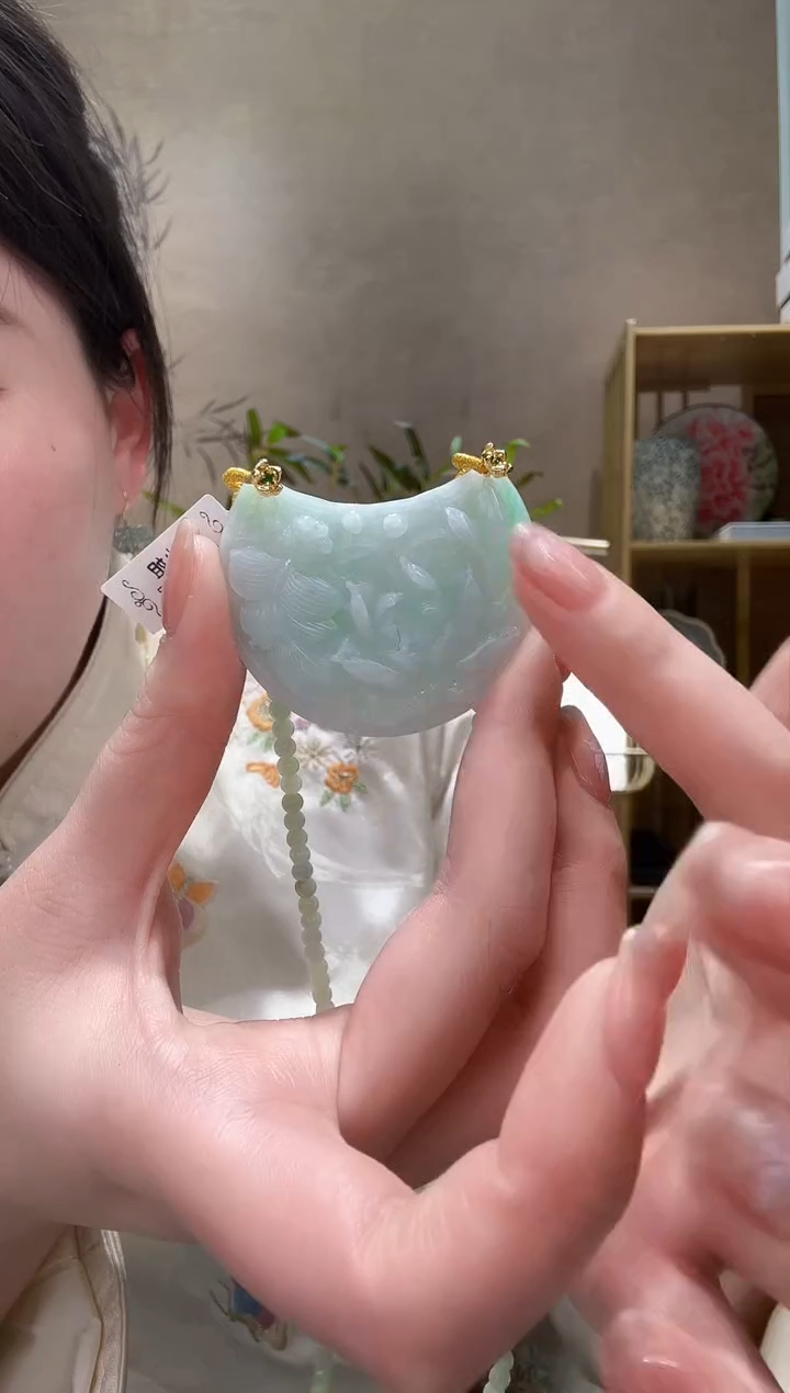 【闪购商品】翡翠颈饰未镶嵌吊坠