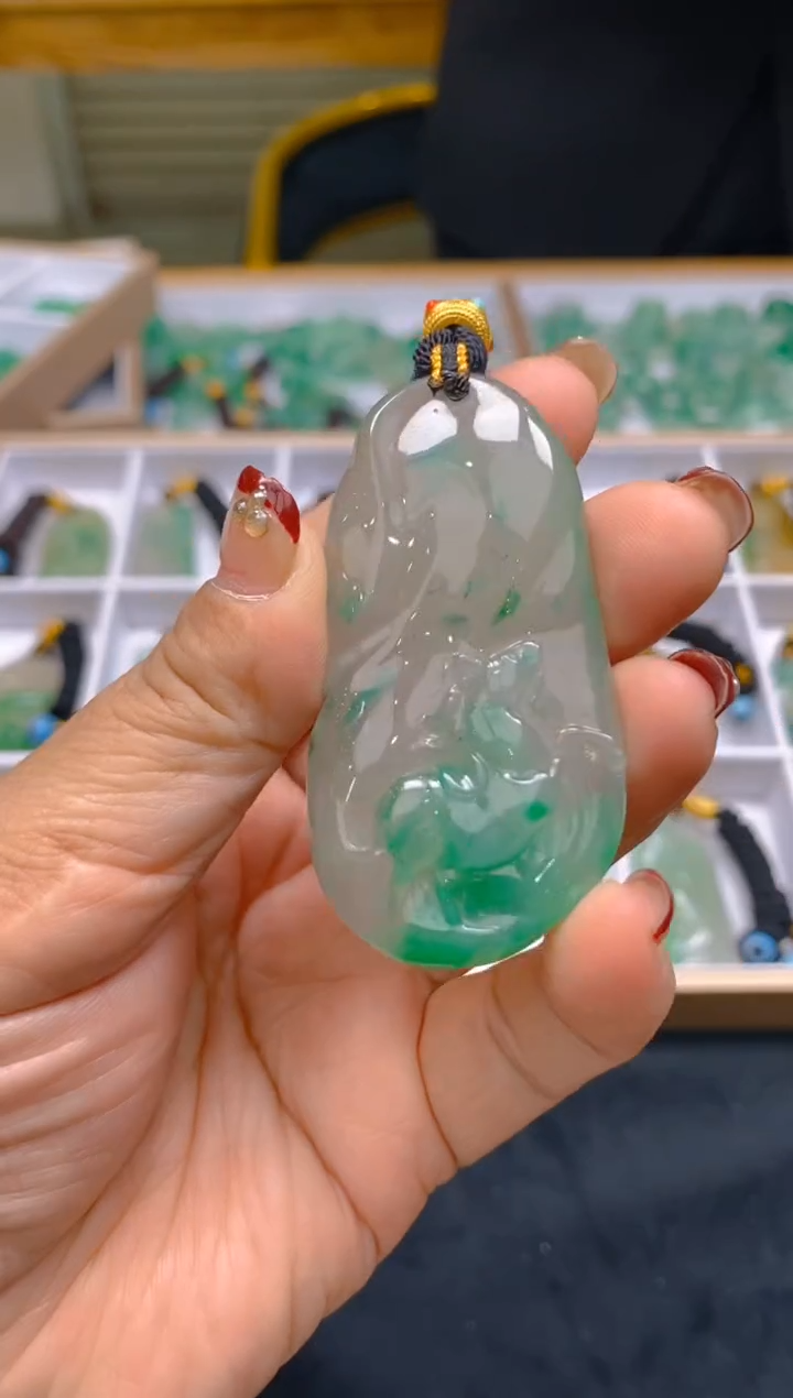 【闪购商品】石英质玉颈饰未镶嵌冰美人非洲翠035