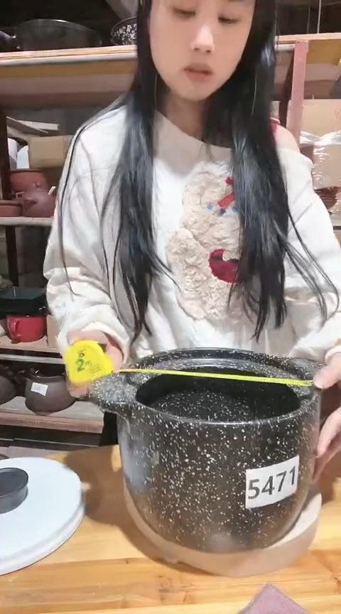 陶瑕疵麦饭石锅带盖5471