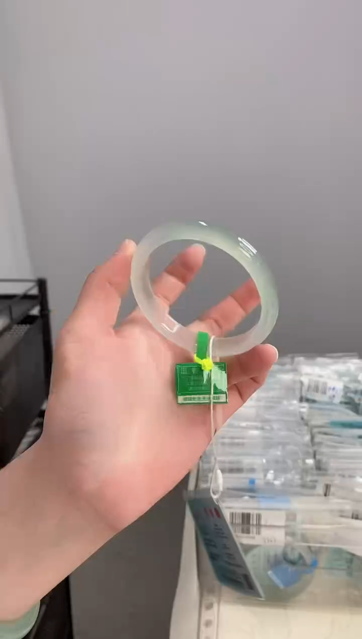 【闪购商品】玛瑙/玉髓手镯未镶嵌57-58圈