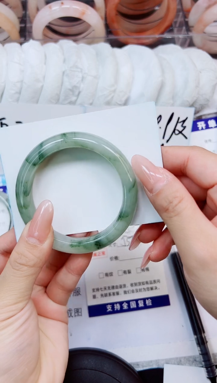 石英质玉手镯未镶嵌A189-53/54