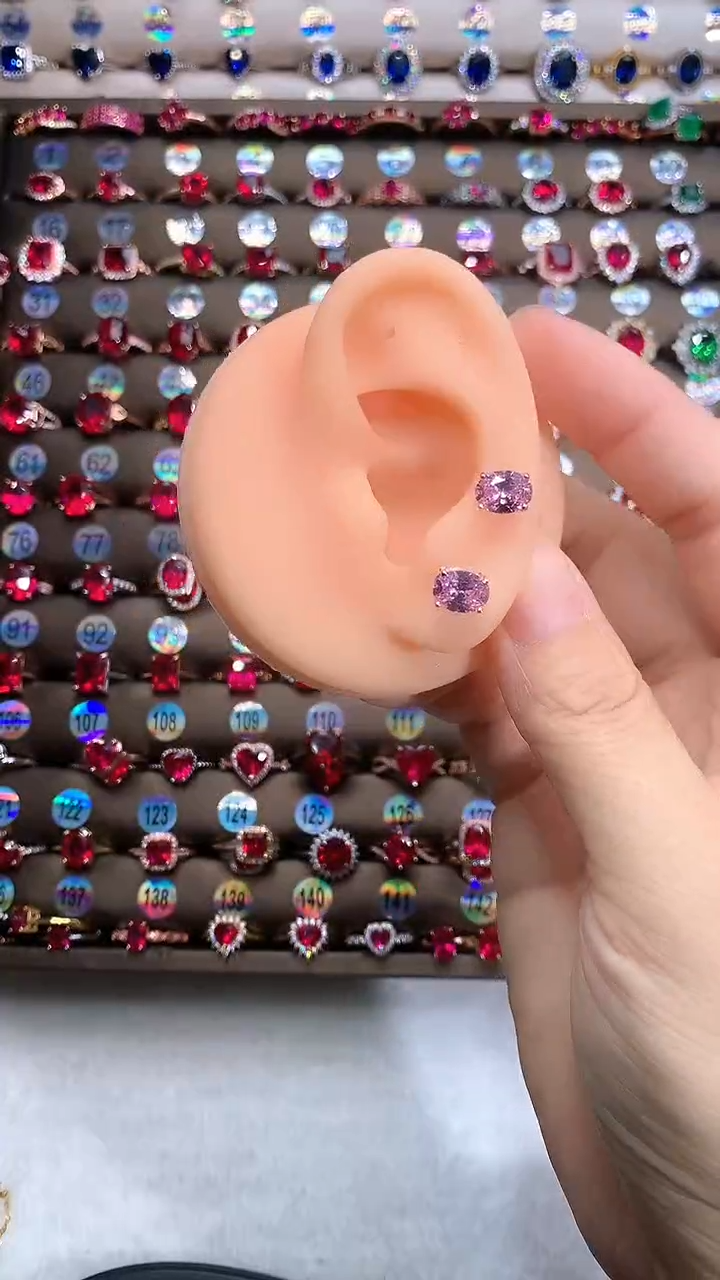 【闪购商品】蓝宝石耳饰银S925镶嵌银色6.8