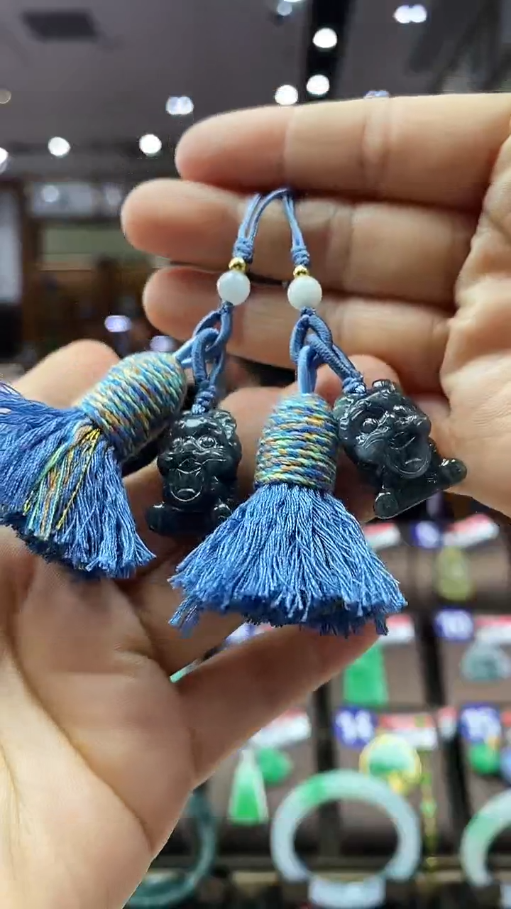 颈饰未镶嵌翡翠花件