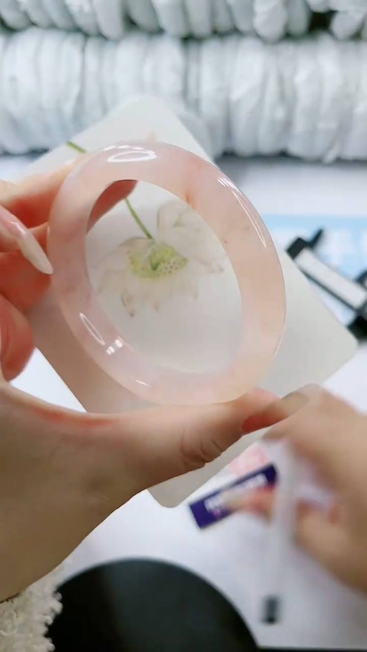 【闪购商品】石英质玉手镯未镶嵌多样性发货V600