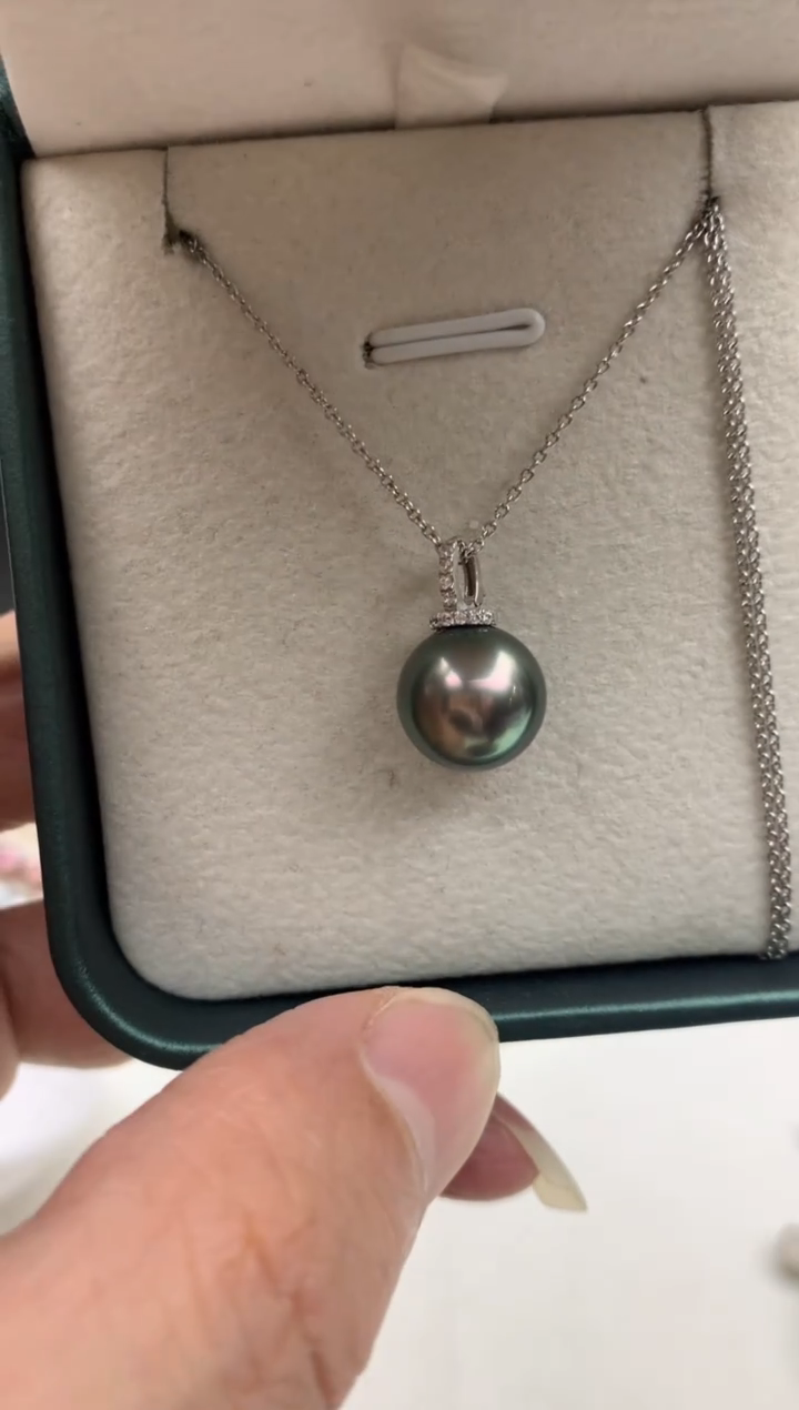 18K金镶嵌ff海水珍珠大溪地吊坠(赠链）11~12mm