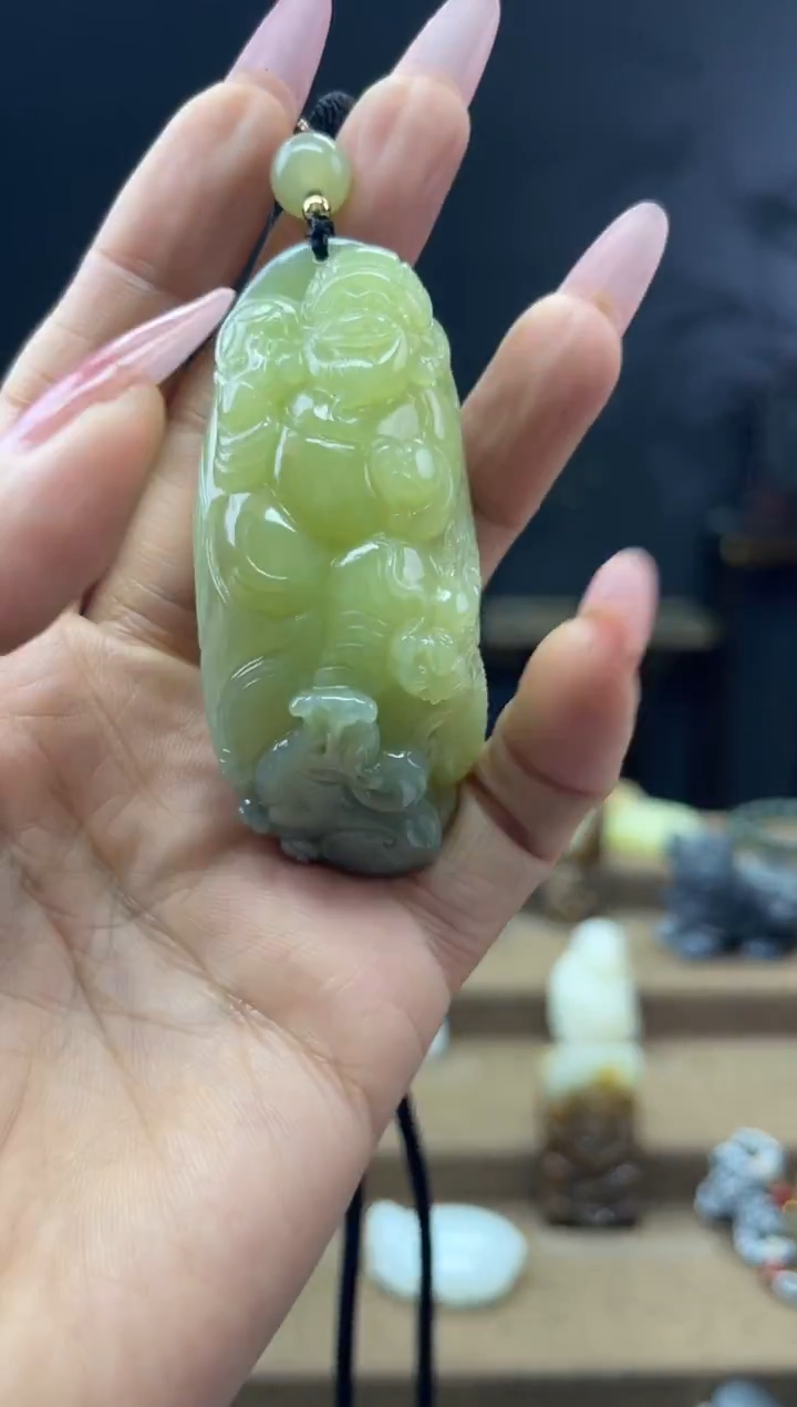 颈饰未镶嵌和田玉1