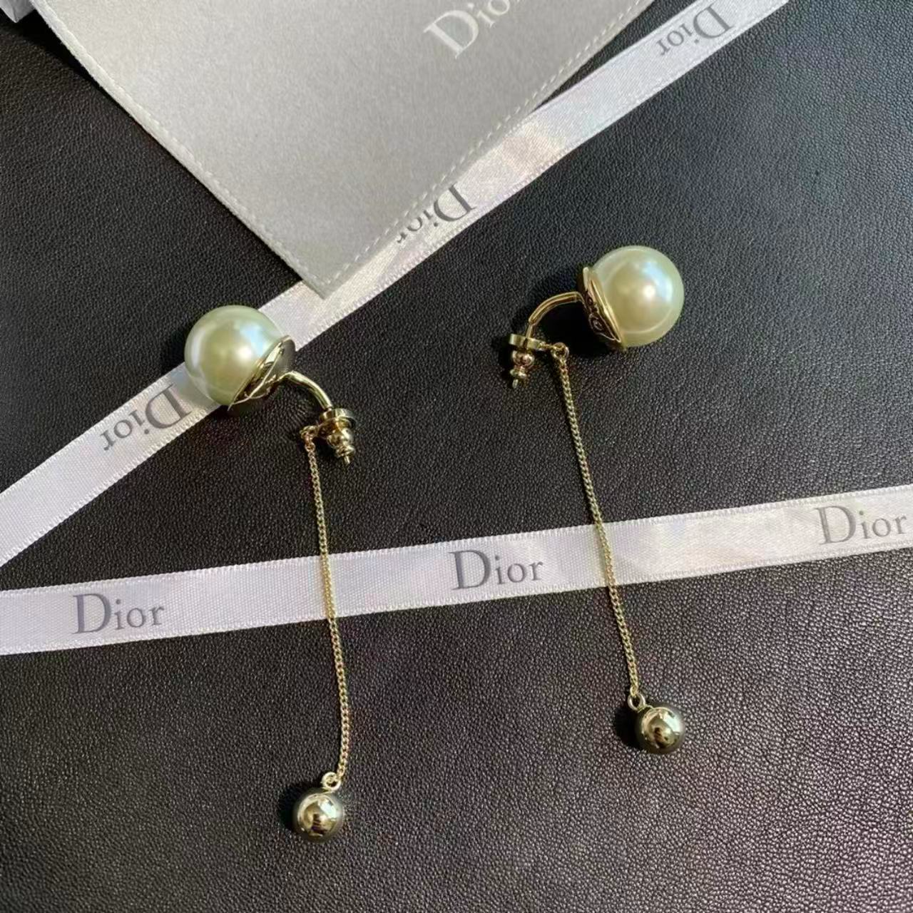 99新 DIOR/迪奥 7姐专场/珍珠 流苏 耳钉