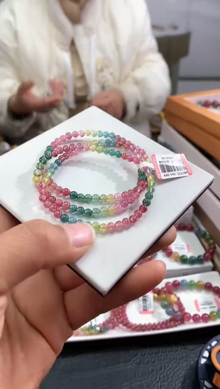 【闪购商品】碧玺手串未镶嵌多样性发一条