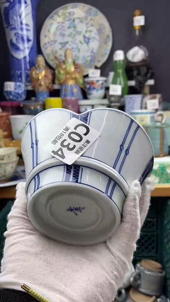 【闪购商品】女神节快乐，点关注亮灯牌，感谢支持