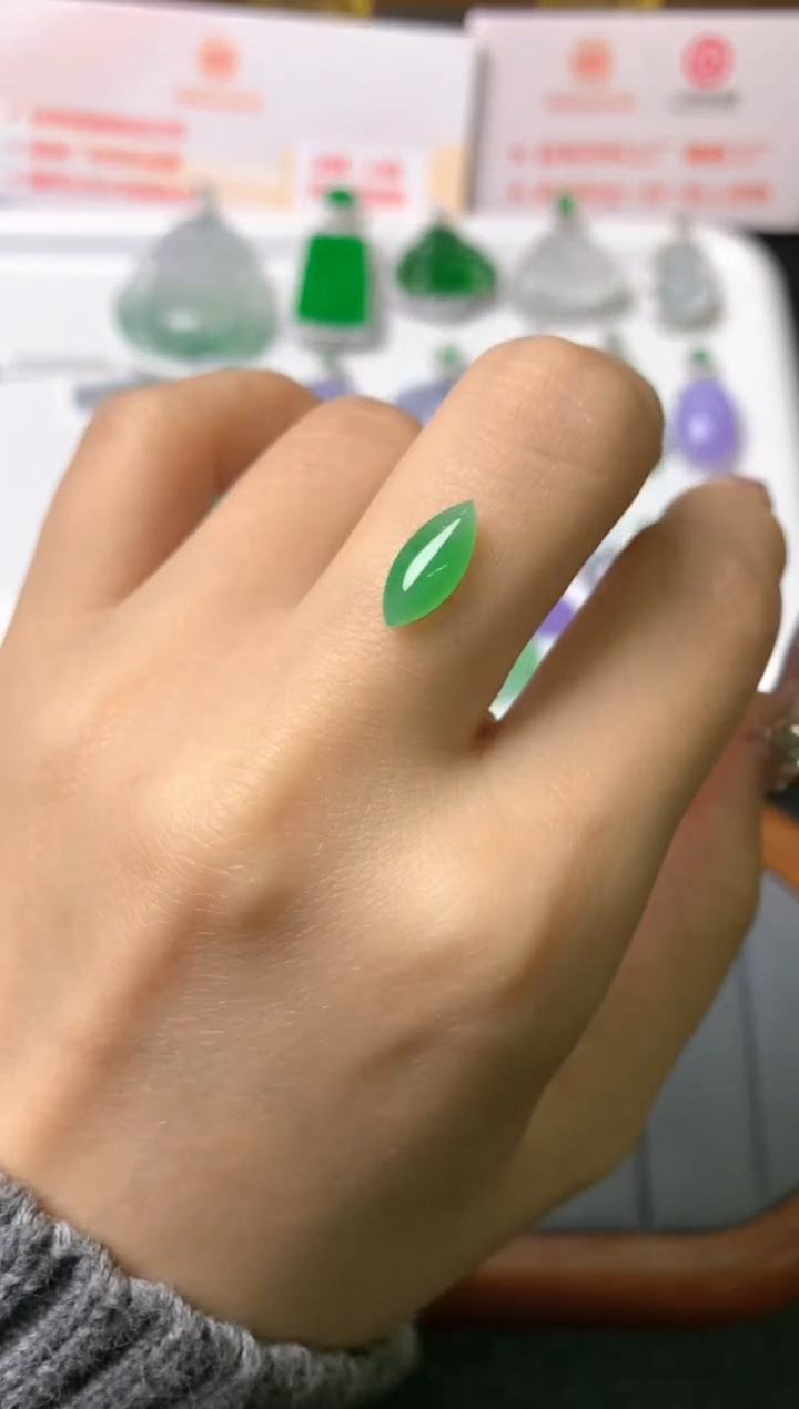 【闪购商品】定制翡翠未镶嵌裸石（镶嵌定制）