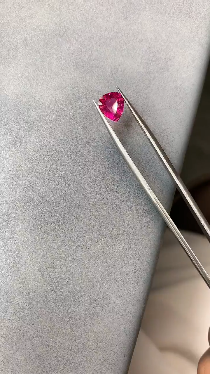 未镶嵌裸石碧玺卢比来裸石1.62ct