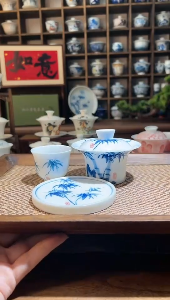 【闪购商品】手绘竹子马蹄盖碗+送主人杯+送盖置