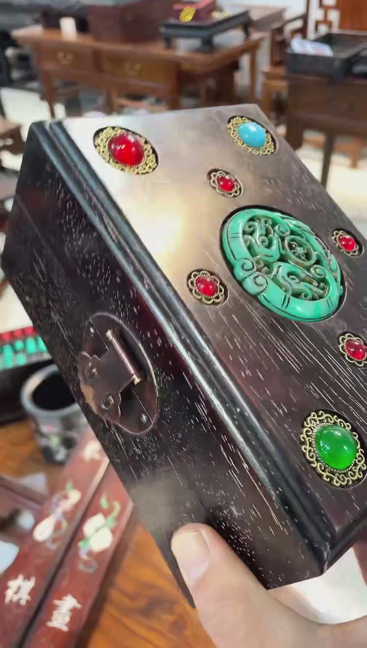 木紫檀珠宝侧翻盒