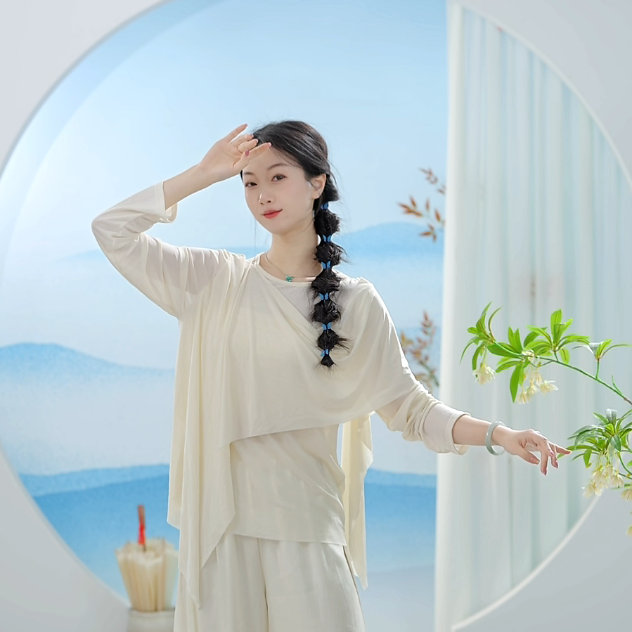 3728 D新款舞蹈上衣圆领系扣围脖宽松长袖设计不撞款日常可穿