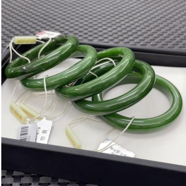 和田玉手镯一条微矿点（多样性发一件）  Z0690