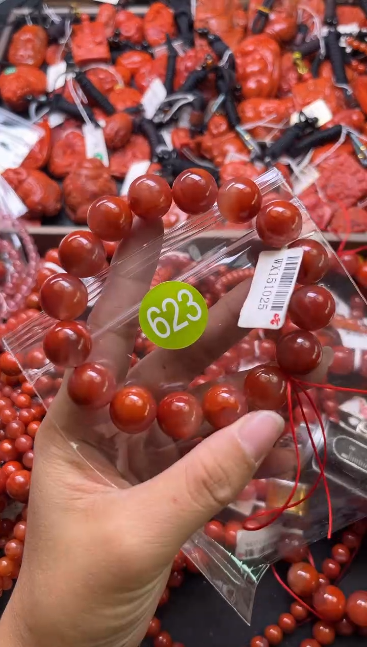 南红玛瑙未镶嵌珠宝奇石623-13+