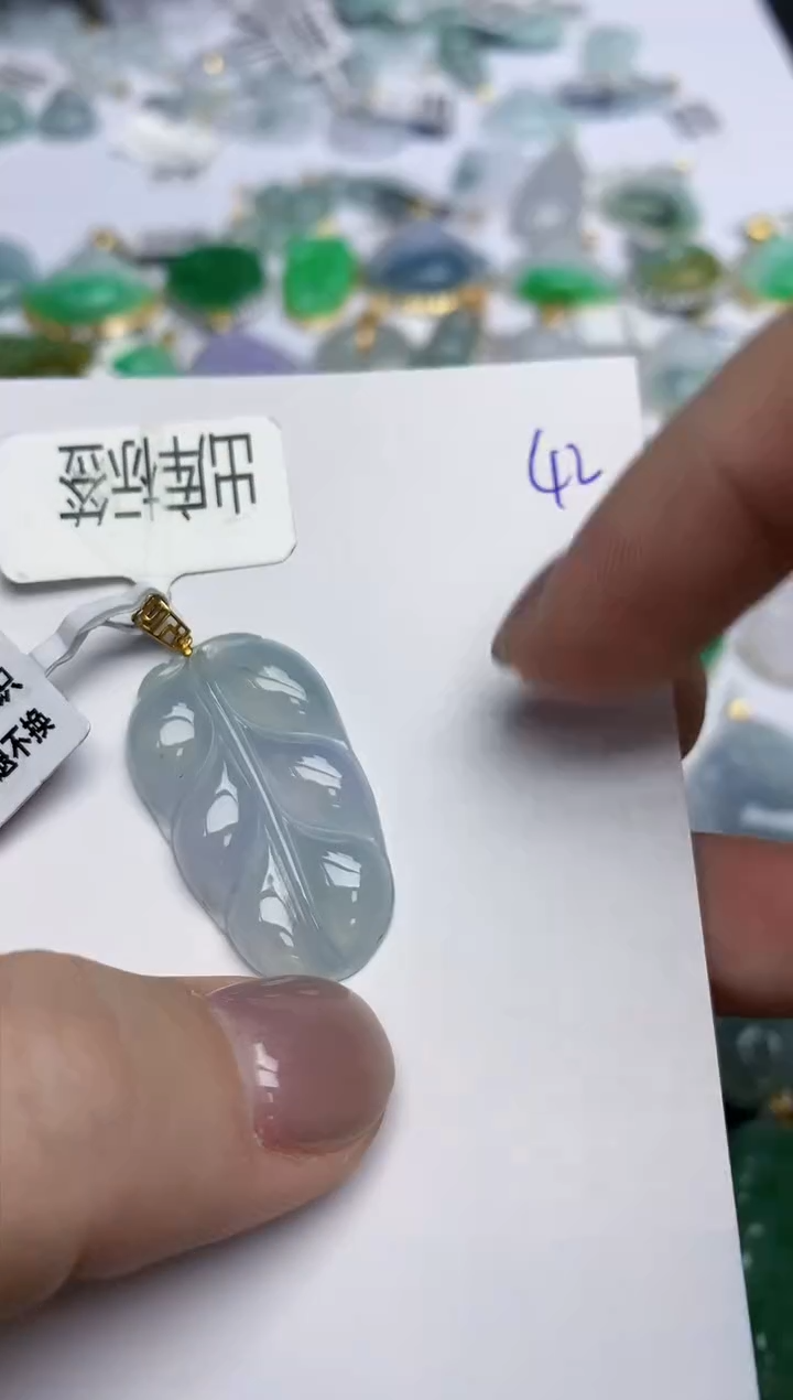 【闪购商品】翡翠颈饰18K金镶嵌天然翡翠A货