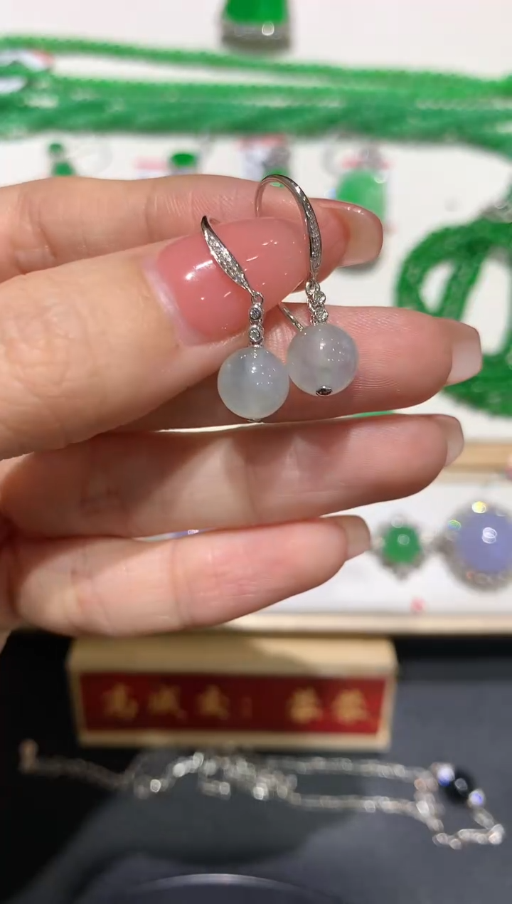 【闪购商品】翡翠吊坠(不含链)18K金镶嵌团购1