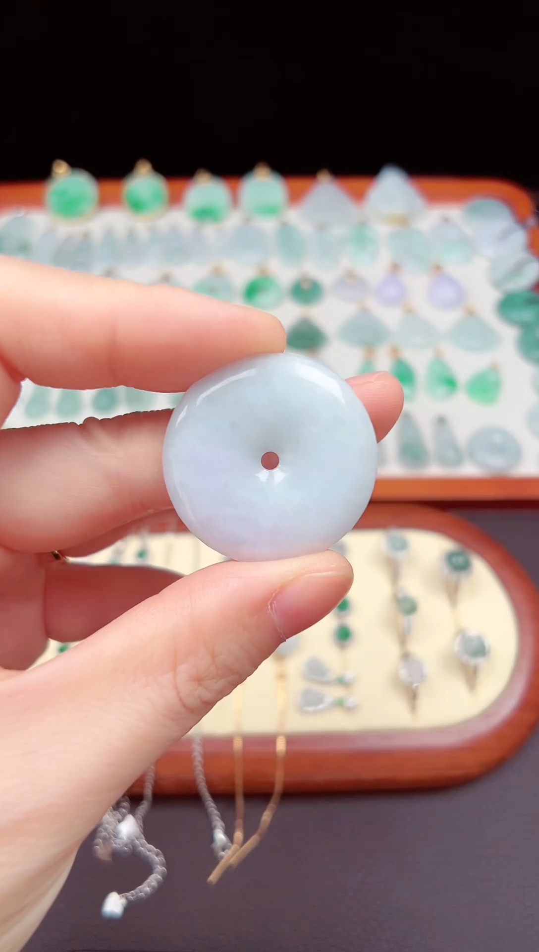 【闪购商品】翡翠颈饰未镶嵌平安扣