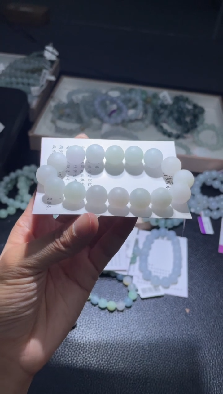 未镶嵌定制翡翠翡翠手串